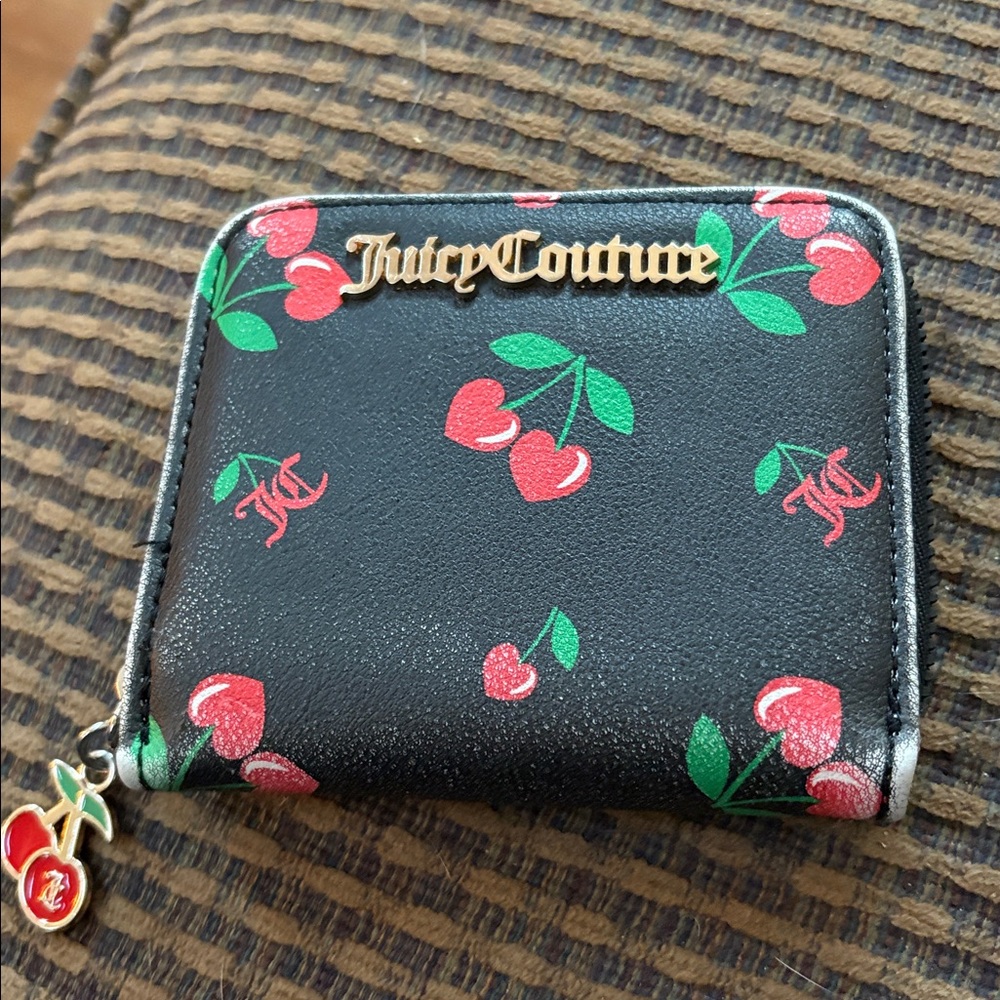 black cherry print Juicy Couture wallet - Picture 1 of 6